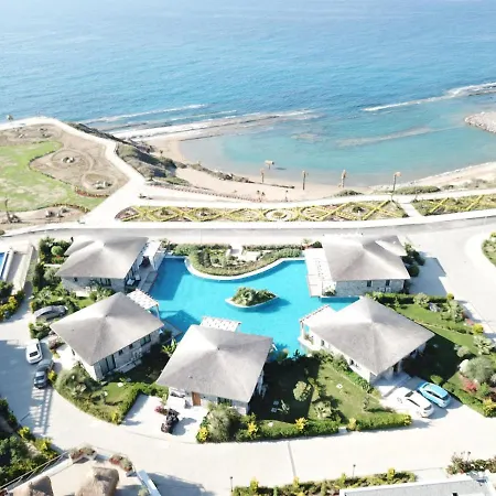 Dom wakacyjny Exclusive Seafront Bungalow In An Exclusive Site *