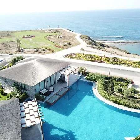 Exclusive Seafront Bungalow In An Exclusive Site *