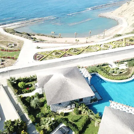 Exclusive Seafront Bungalow In An Exclusive Site Kalogrea