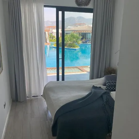 Exclusive Seafront Bungalow In An Exclusive Site *