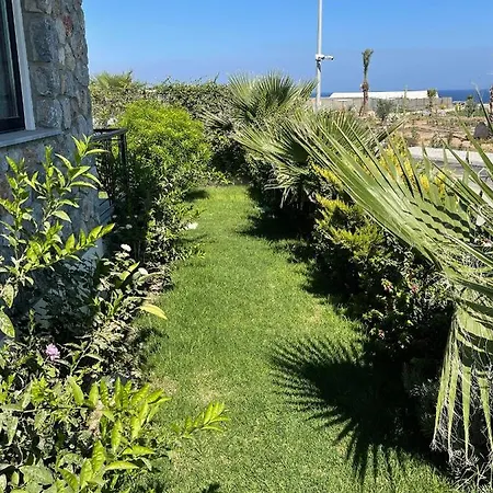 Exclusive Seafront Bungalow In An Exclusive Site Semesterbostad *